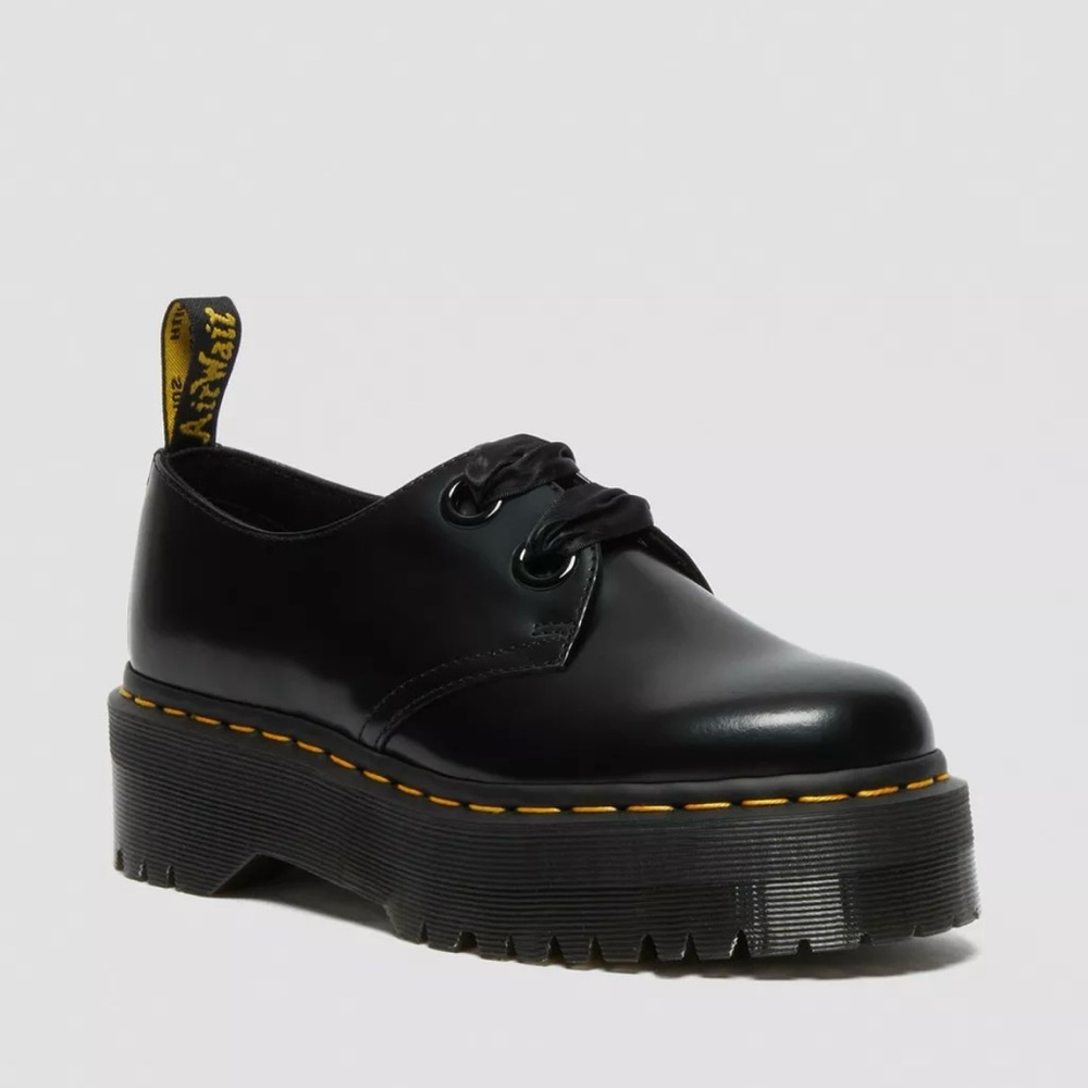 Dr. Martens Jadon Smooth Leather Platform Oxford - Black